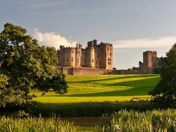 阿尼克城堡出演唐顿庄园第五季