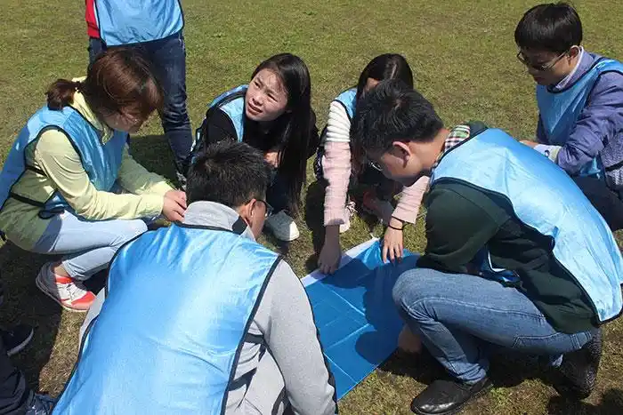 拓展项目团队建设