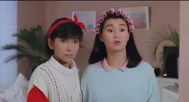 《摩登仙履奇缘》:老板捡了女神一只鞋做纪念,竟还她50双鞋