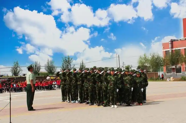 英华学校2017年开学典礼暨军训汇演
