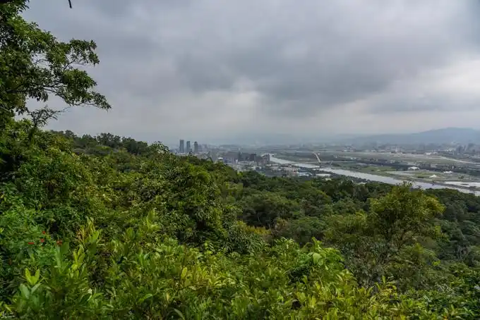 台北剑潭亲山步道-2 老地方观机坪 剑潭山三角点 福德祠 圆山观音洞