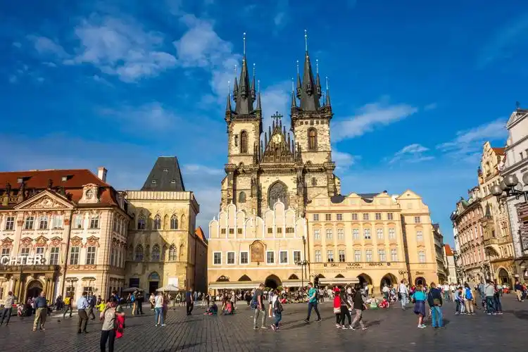 捷克共和国美丽的首都:布拉格_手机搜狐网