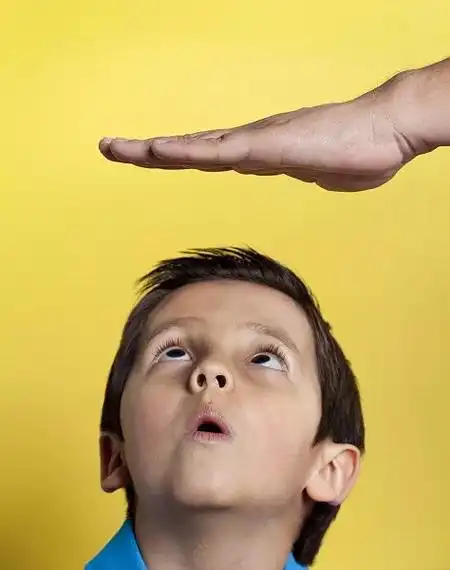 700万儿童面临矮小症疾病的困扰