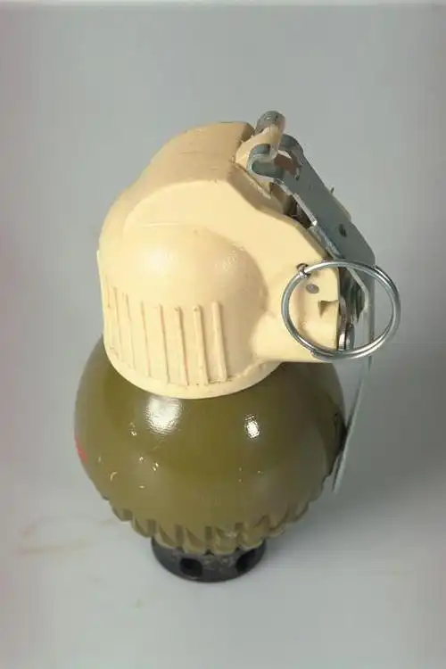 介绍两种结构特点鲜明的手榴弹——苏联rgn和rgo手榴弹 - 砖家 - 砖家