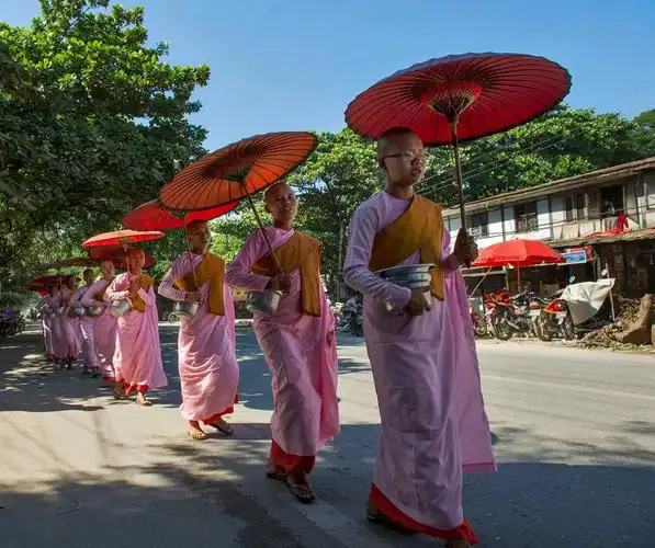 ctps.cn-- 化缘 江平 缅甸 曼德勒 尼姑 化缘