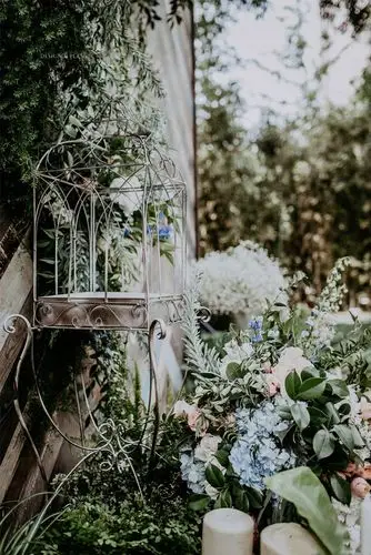 绿金色户外清新森系婚礼