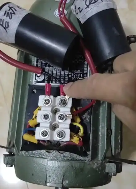 单相电机电容的接法喜欢的关注我每天学一点干货.