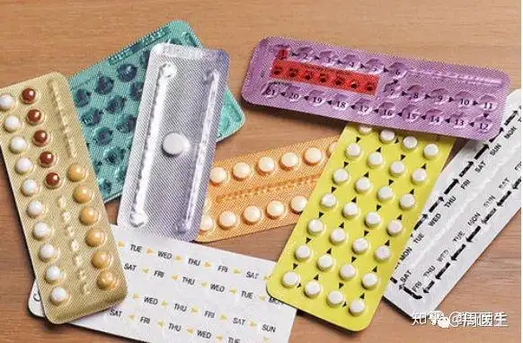 它是由雌激素和孕激素配制而成的复方药物,通过抑制排卵,改变子宫内膜