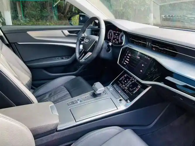 奥迪 奥迪a6l  2019款 40 tfsi 豪华动感型图片