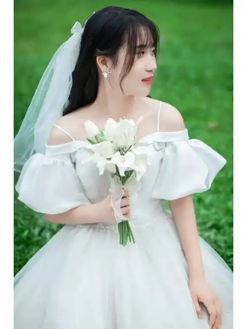 小清新复古婚纱法式公主礼服写真