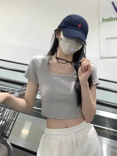 灰色正肩方领基础短袖t恤女夏季修身高腰短款体恤甜辣妹露脐上衣 - 17