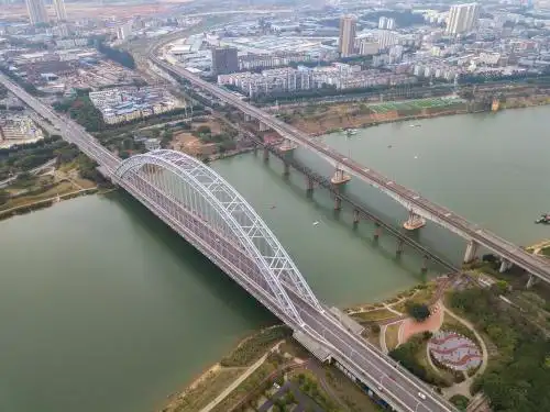 航拍中国广西自治区南宁市邕江永和大桥