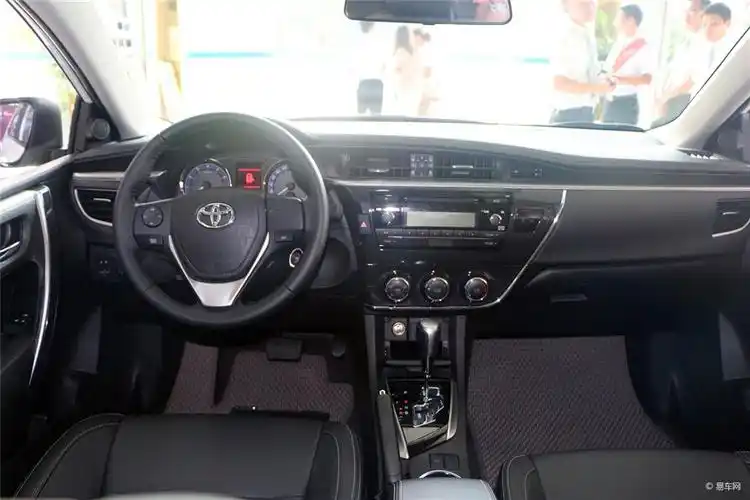 丰田卡罗拉 完整内饰图