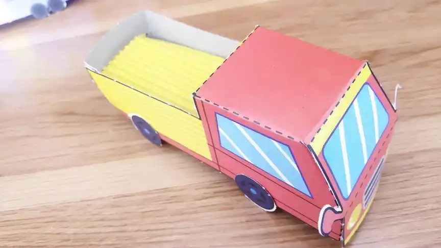 幼儿立体手工四轮卡车