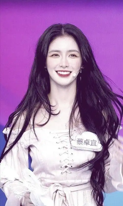 笑起来有月牙眼的女明星我只服这4位这才是少女的样子