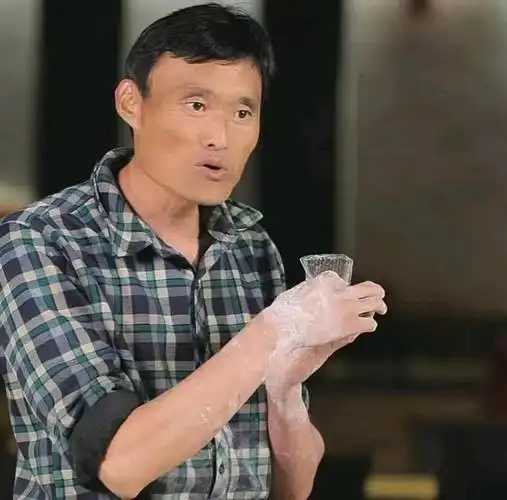 山东拉面哥现状做带货直播人气高涨直播间商品被迅速抢光