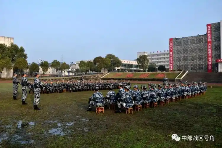 中部战区空军某基地新训旅新兵骨干 淬火加钢
