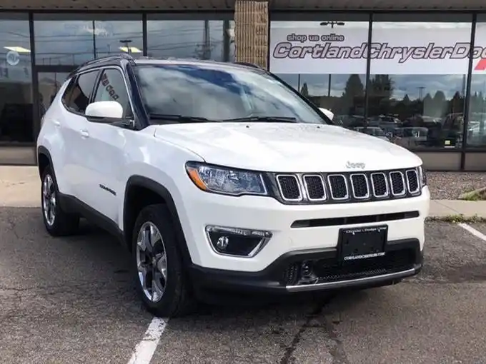 jeep全新指南者实拍搭24l引擎比丰田chr大安全配置丰富