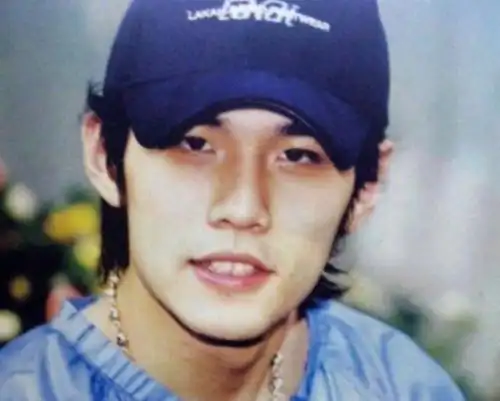 周杰伦胖了好多,年轻时也曾是万人迷