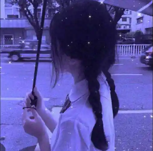 高清可爱真人星空滤镜的女生头像图片