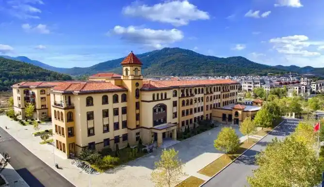 大连金普新区华美双语学校分享:大连华美学校新学年师资介绍:双语小学