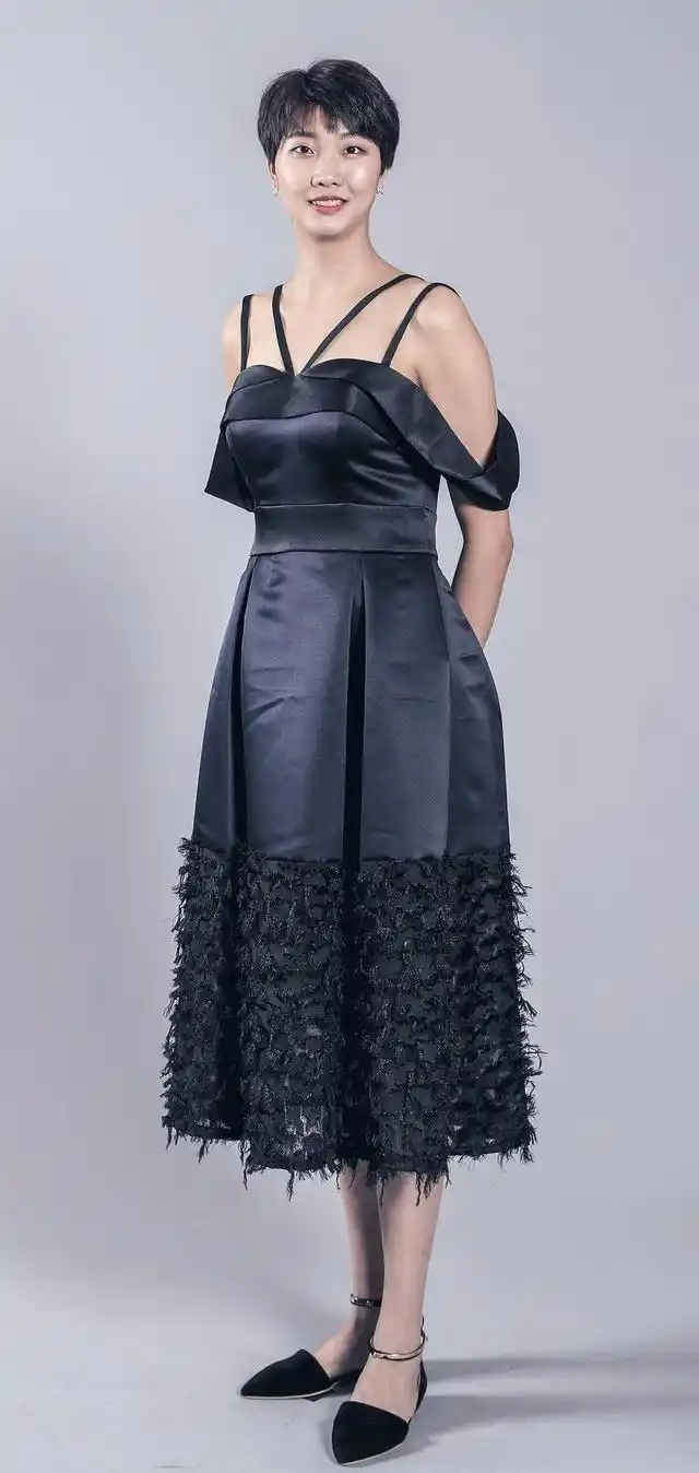 袁心玥神技能!35秒不眨眼,2米03女排第一海拔,海豚音震撼敌胆