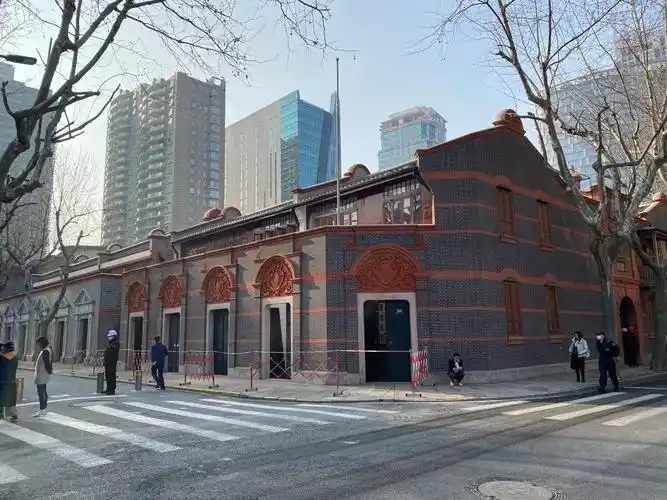 1920年秋,李汉俊随胞兄李书城从三益里搬迁至法租界树德里.