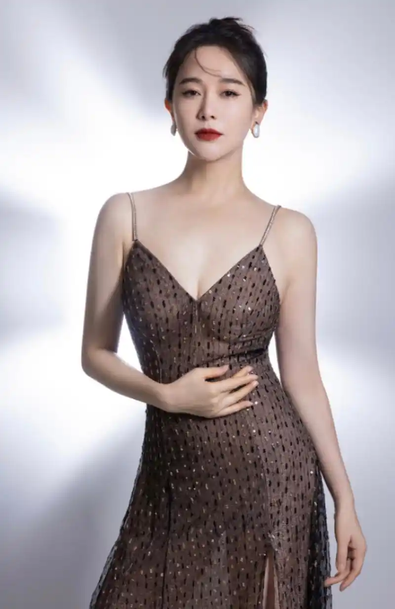 左小青真是韵味十足,魅力四射呀 #左小青