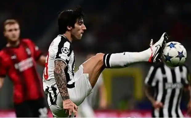 官方意大利三名现役国家队队员因非法投注被开除出国家队