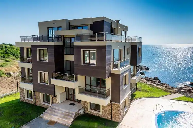 奢华海边高档别墅建筑高清图片