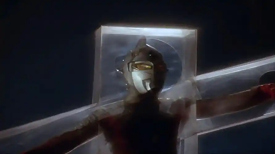 奥特曼:奥特赛文孤立无援,被绑在十字架上公开处以死刑!