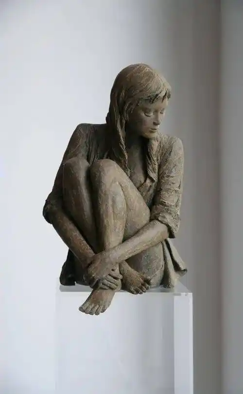 女性人体雕塑gisdemaeyer