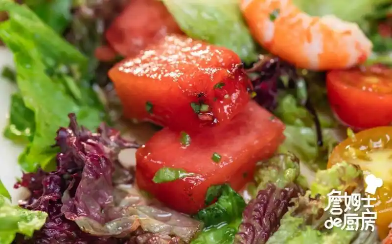 【泰式西瓜沙拉】夏天就该吃它!补水消暑,怎么吃都不胖!