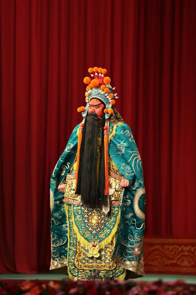 北京京剧院《古城会》赵宏生饰演关二爷.78手动感谢 - 抖音