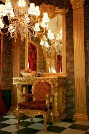 蒙娜丽莎欧式新派摄影宫殿实景影棚