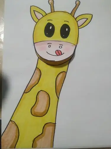 然后把长颈鹿涂上颜色.