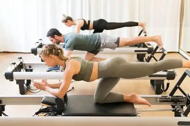 明星健身首选新方式普拉提真的可