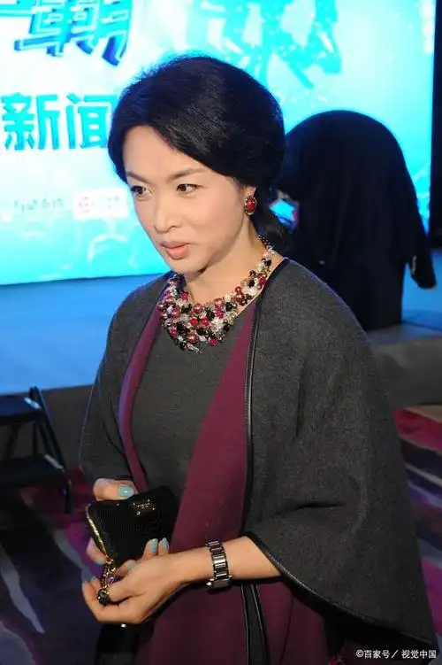 金星被问:变性前碰过女人吗?她随口一句话,暴露了内心真实想法