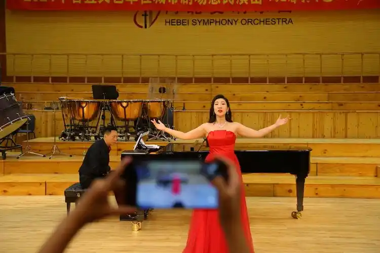 河北交响乐团"忆峥嵘岁月,颂盛世华章"音乐会圆满落幕