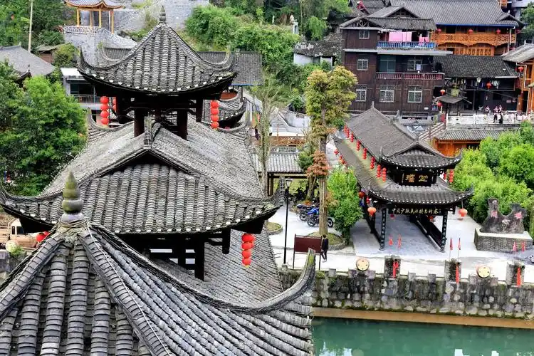 湖南湘西墨戎苗寨