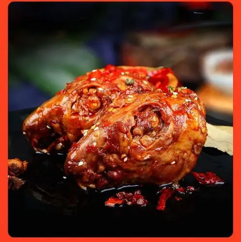 四川特产麻辣兔头2只装厂家直供卤味肉类即食冷吃兔头