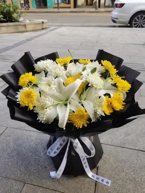 天上的每一颗星星,都是爱过我们的人#成都龙泉驿区  #祭祀花束  #菊花