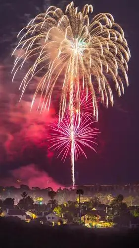 遇见最美的灿烂烟花