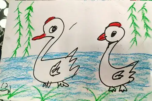 常青幼儿园中一班的宝贝们在这学期画画课上表现很棒 ,上课认真,绘画