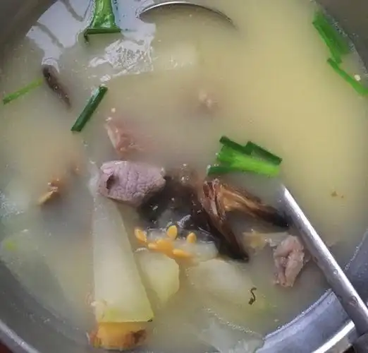 柴鱼皮冬瓜肉片汤