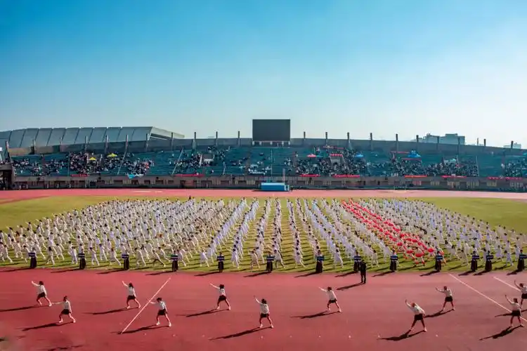 快来为你们极具创意的运动员方阵打call吧!