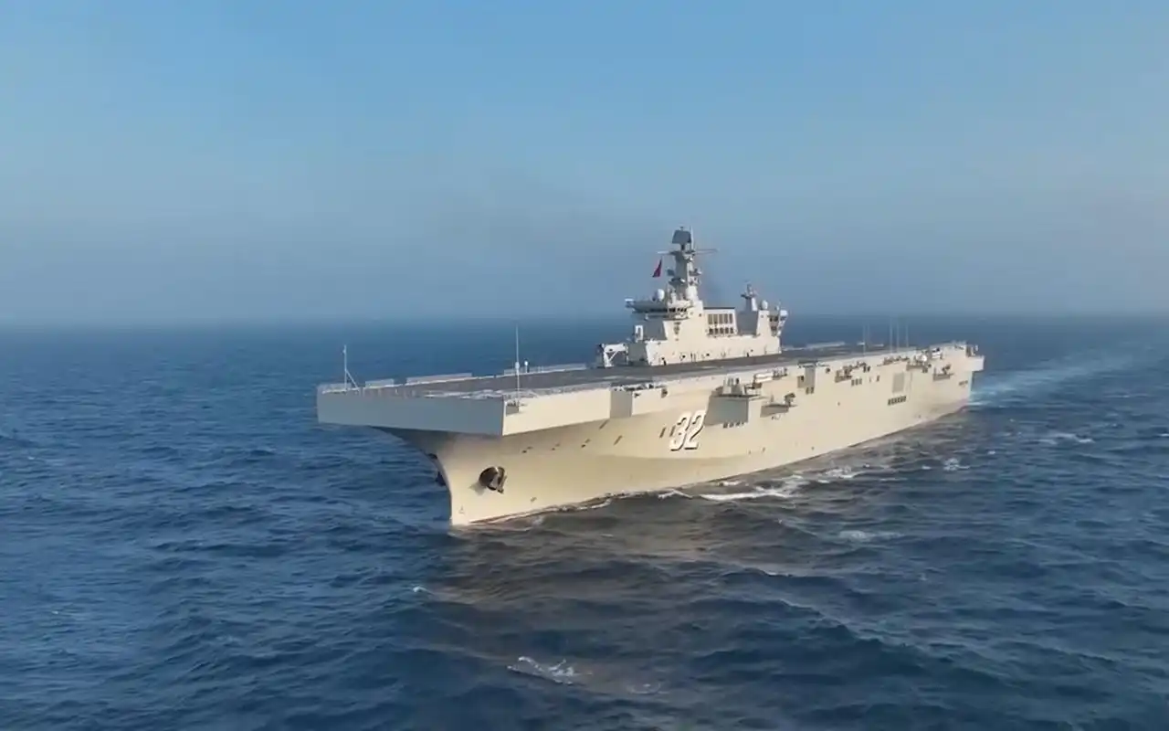 央视官宣!075两栖攻击舰"广西舰"入列
