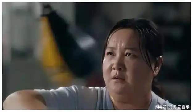 咖贾玲已经是国内最具票房号召力的女演员之一在拍摄《热辣滚烫》之