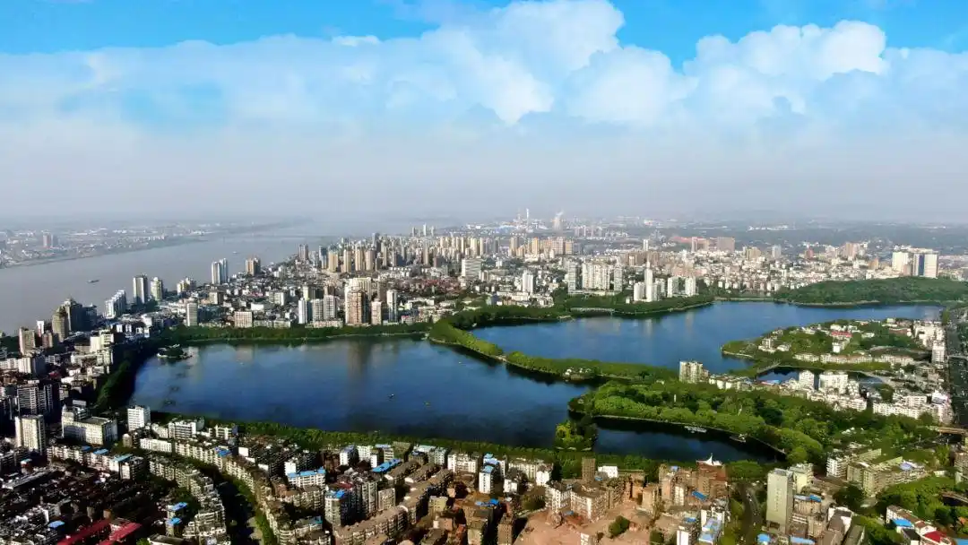 世界中海 焕新九江丨中海地产九江城市展厅4月10日荣耀绽放!