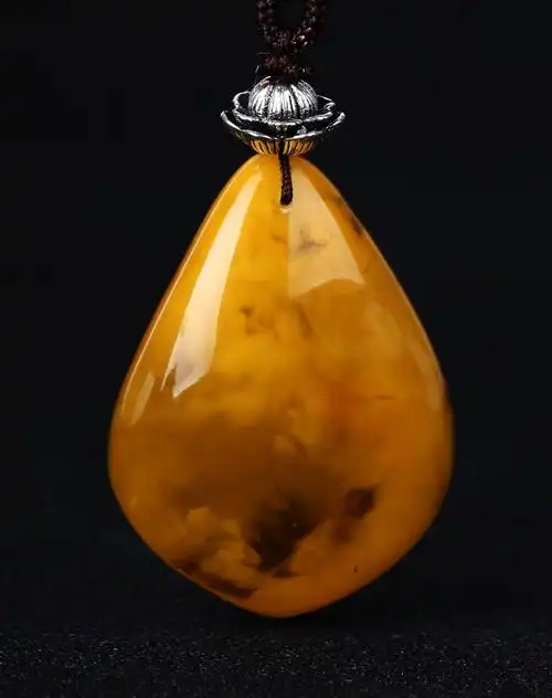 带皮老蜜蜡 金绞蜜吊坠